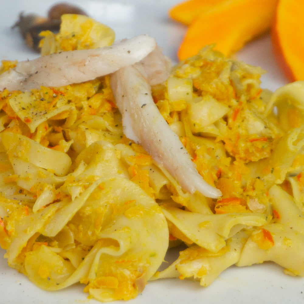 Bandnudeln mit Räucherfisch und Kürbis-Sahnesoße